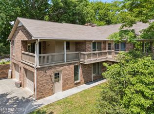 12425 Yarnell Rd, Knoxville, TN 37932