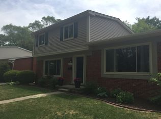 19315 Hardy St, Livonia, MI