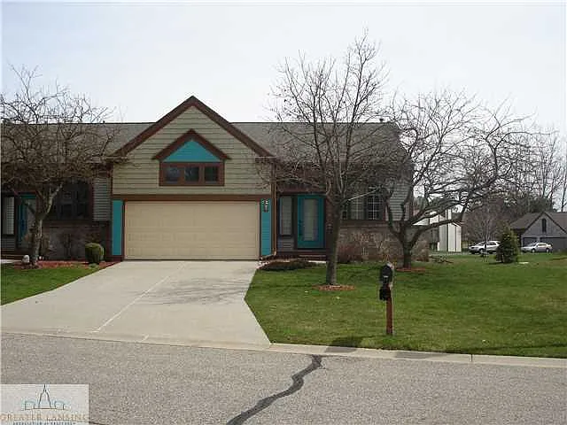 1110 Rolling Green Ln photo 1