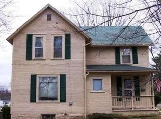 903 Camp St, Baraboo, WI 53913
