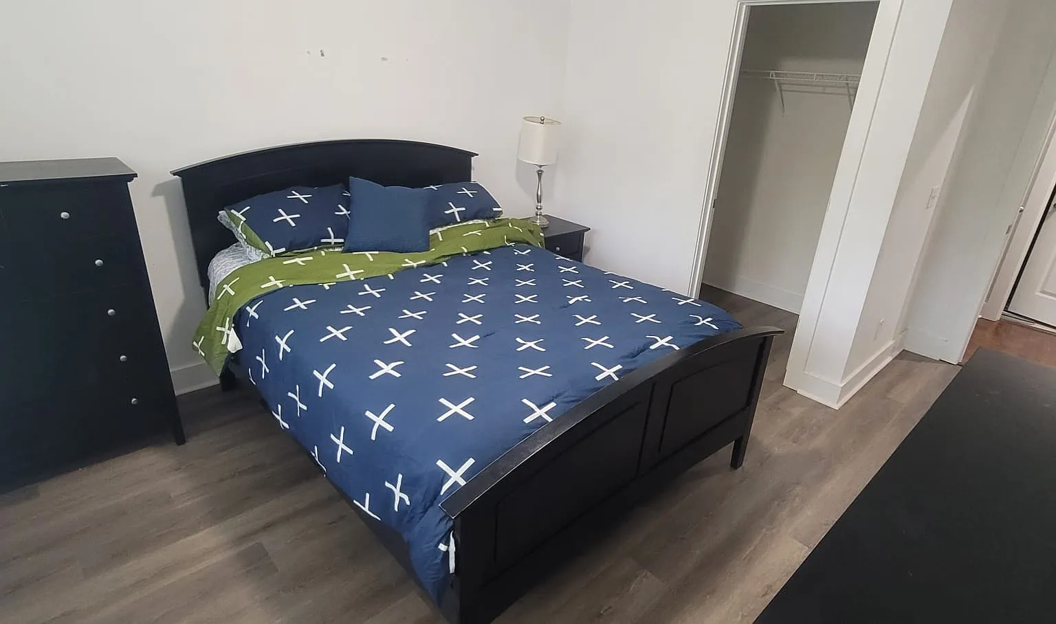 4 bed, 2030 sqft, $950 — Photo 2