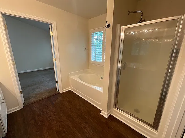11715 Harsworth Ln — Photo 10