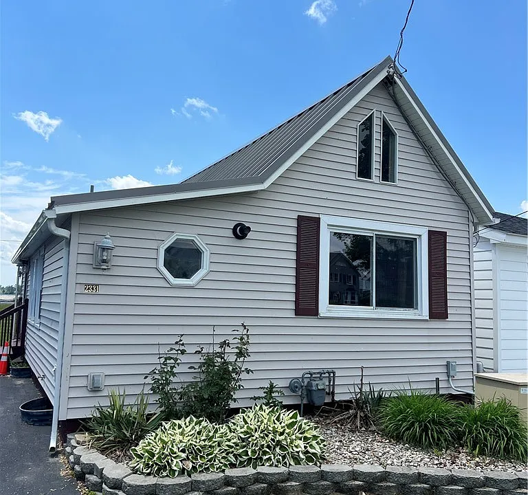 2331 Edgemere Dr