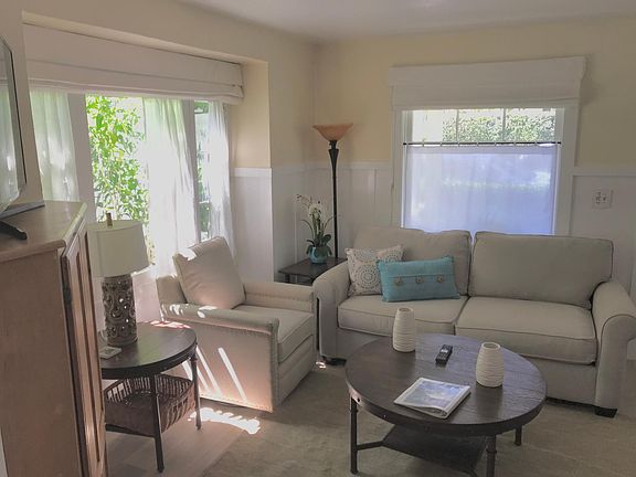 5th image of 227 W Micheltorena St