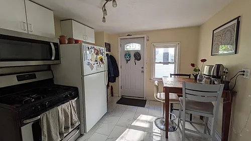 40 Bristol St #1J Photo 1