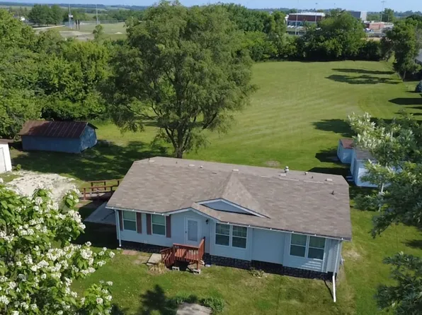 323 W Logan St, Osceola, IA 50213