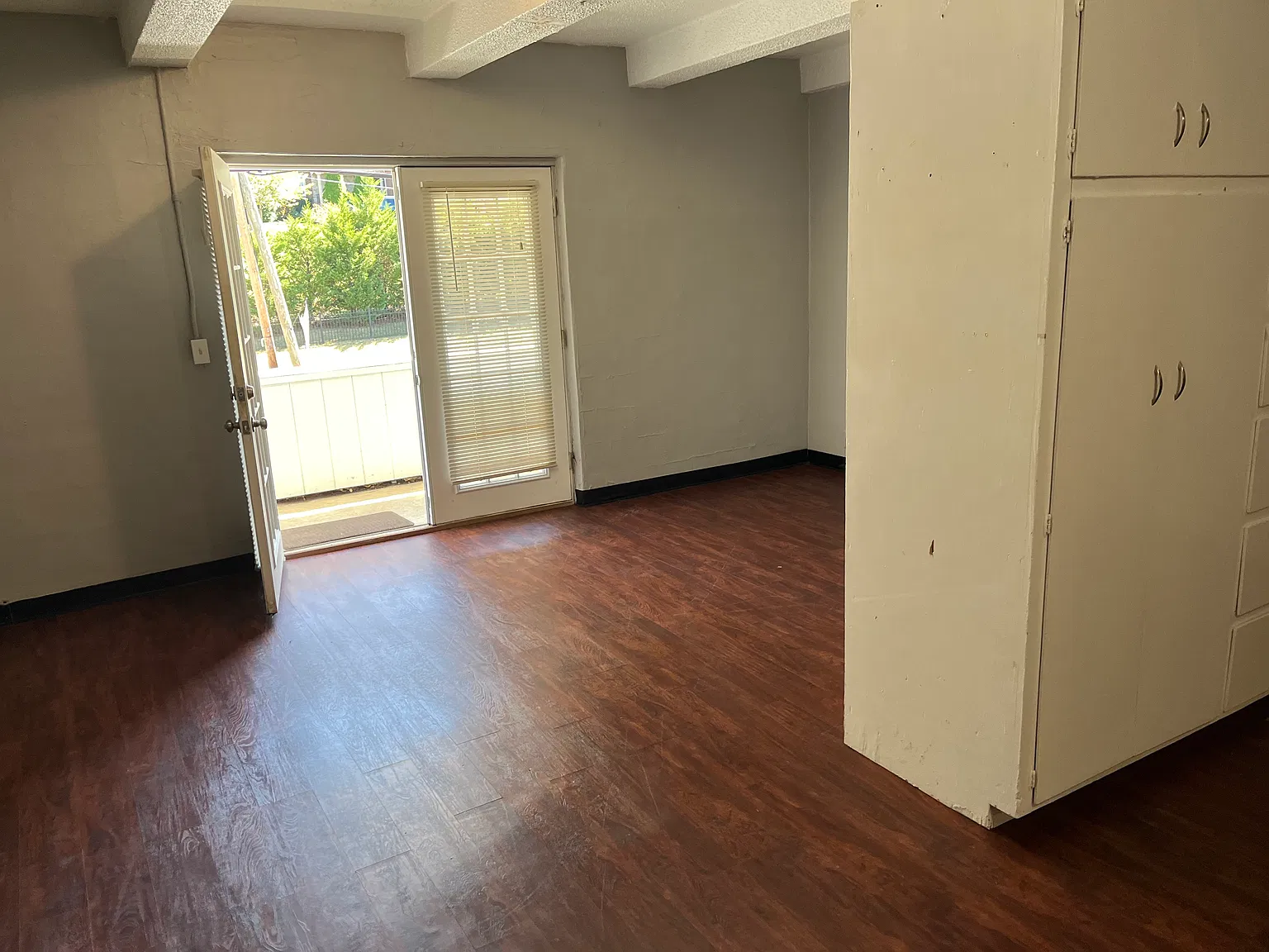 Studio, 500 sqft, $800 — Photo 3