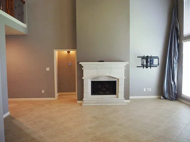 28607 Green Hedge Dr — Photo 11