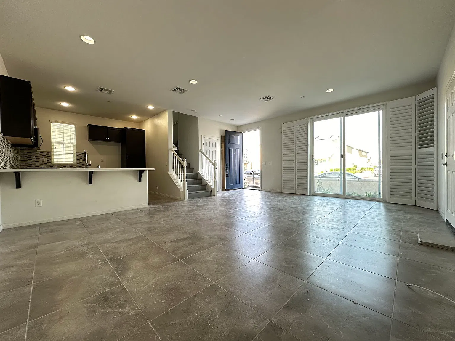 3 bed, 2.5 bath, 1544 sqft, $3,100 — Photo 3