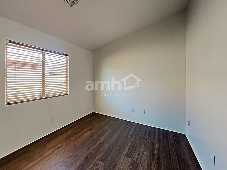 4324 W Darrow St — Photo 19