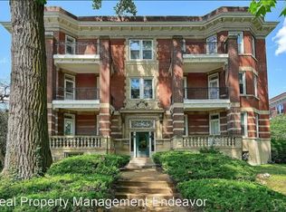 4965 McPherson Ave, Saint Louis, MO