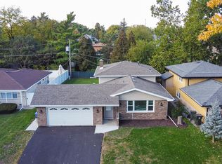 7716 Cronin Ave, Justice, IL 60458