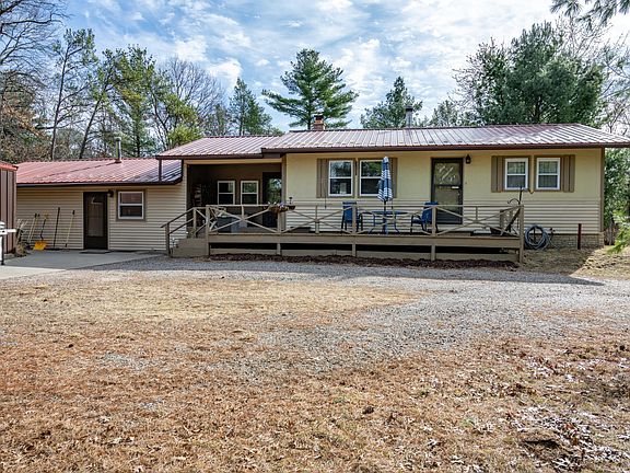5th image of 1921 S Cypress Dr