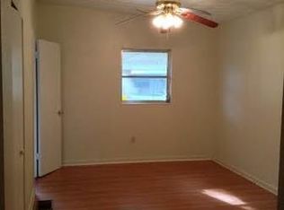 1225 Oak Dr, Leesburg, FL 34748