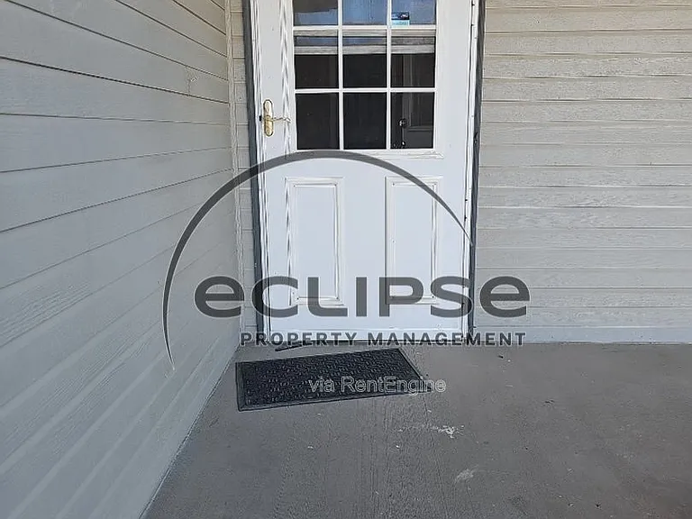 501 Foster Ave — Photo 2