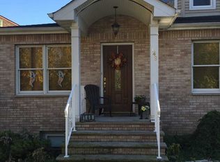 148 Riverside Ave, Lyndhurst, NJ 07071