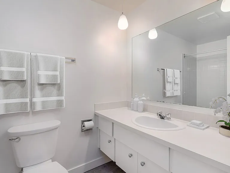 5020 Riverbend Rd NW — Photo 7