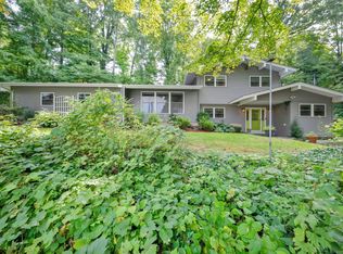 2 Cedar Dr, Cromwell, CT 06416