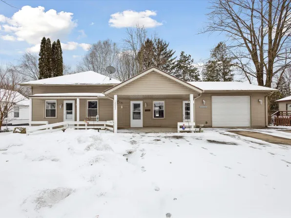 12227 Stafford St, Ravenna, MI 49451