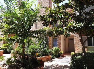 5911 Woodway Place Ct, Houston, TX 77057