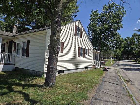 3rd image of 12 E Side Drive #1