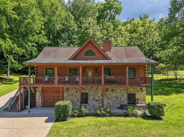 110 Baymont Dr, Lancaster, TN 38569