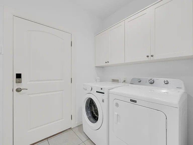 612 E Thornhill Ave — Photo 15