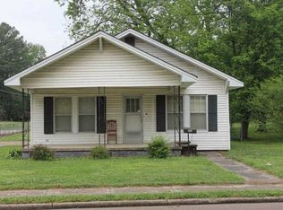 211 S Church St, Halls, TN 38040