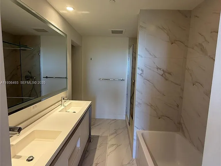 2000 Metropica Way #901 — Photo 15