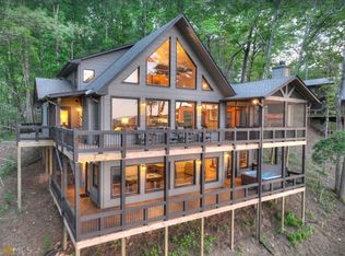 155 Overlook Dr, Blue Ridge, GA 30513