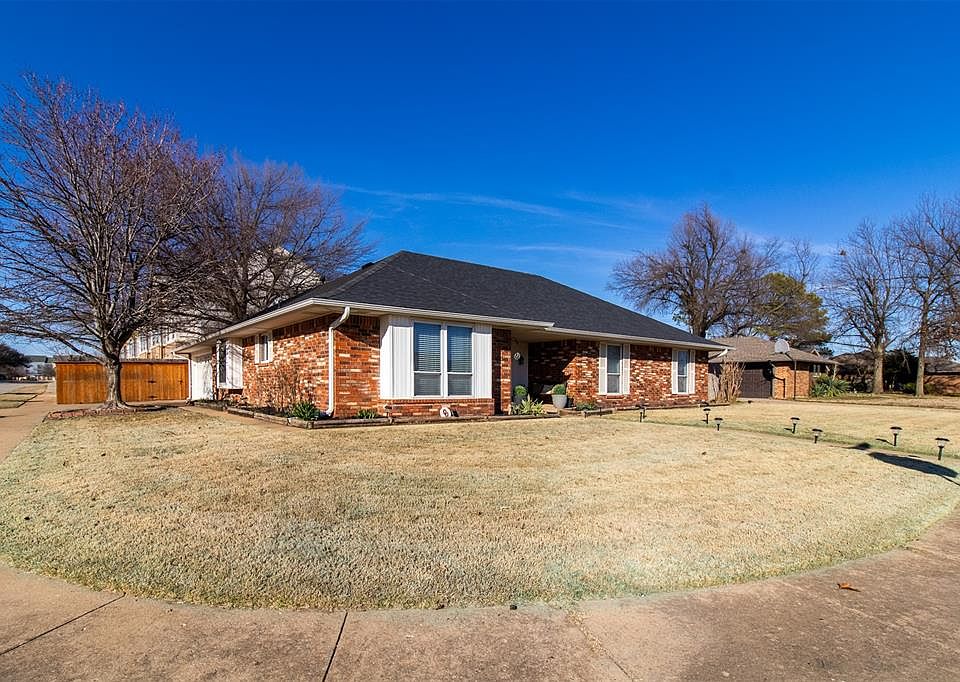 1st image of 3123 Tall Oaks Cir