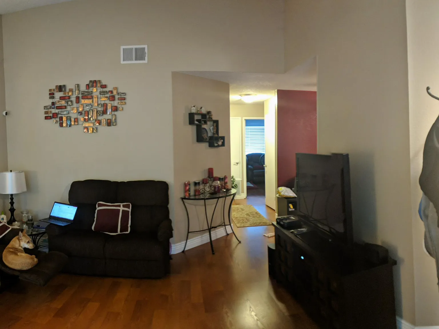 2 bed, 900 sqft, $2,675 — Photo 4