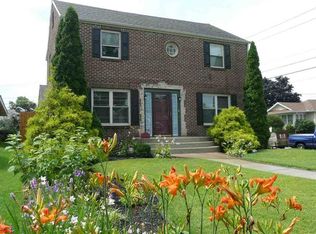 1301 Prospect Dr, Mishawaka, IN 46544