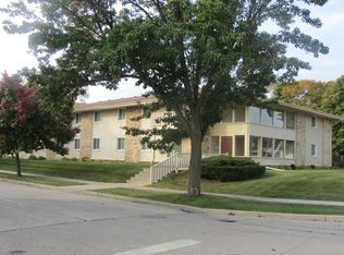 6373 N 104th St APT 104, Milwaukee, WI 53225