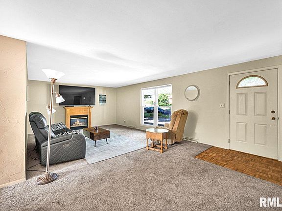 2nd image of 6707 N Rockvale Dr