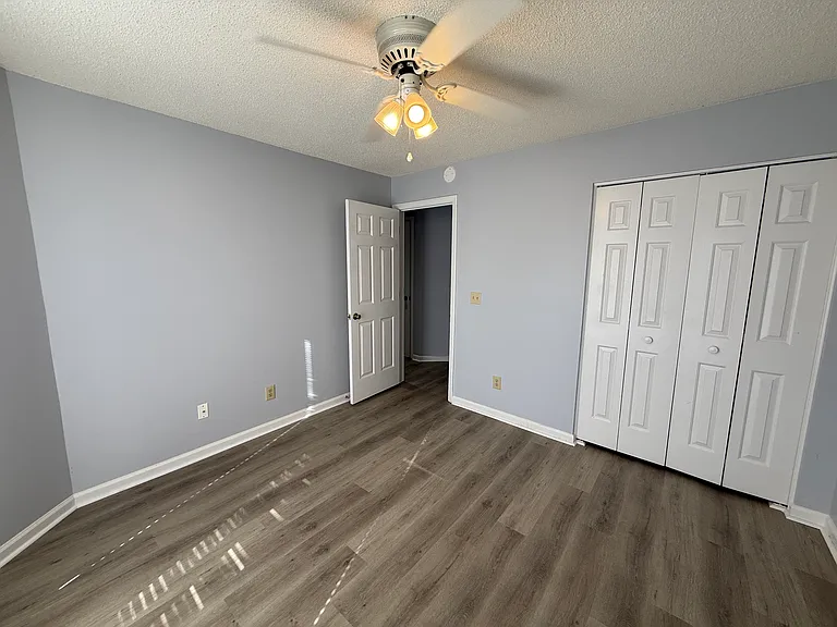 726 Southwest Dr — Photo 5