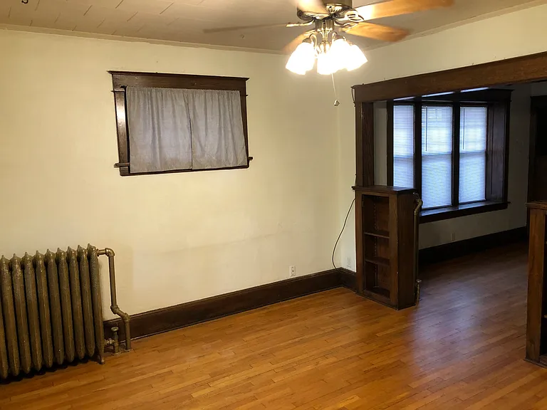 1350 Hewitt Ave — Photo 5