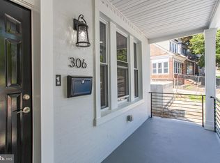 306 Fountain St, Philadelphia, PA