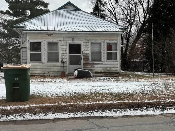 902 W Grimes Ave, Fairfield, IA 52556
