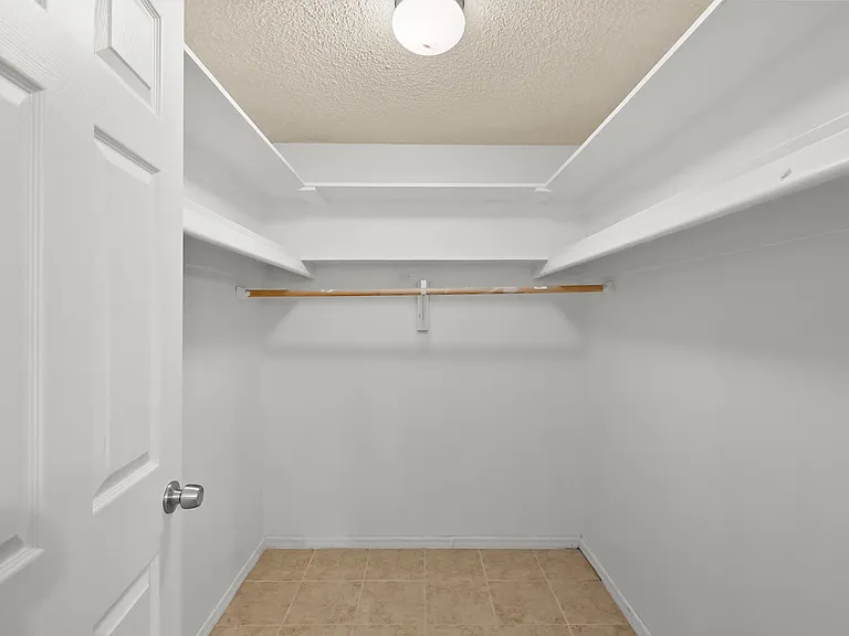 394 Cancun Ct — Photo 2