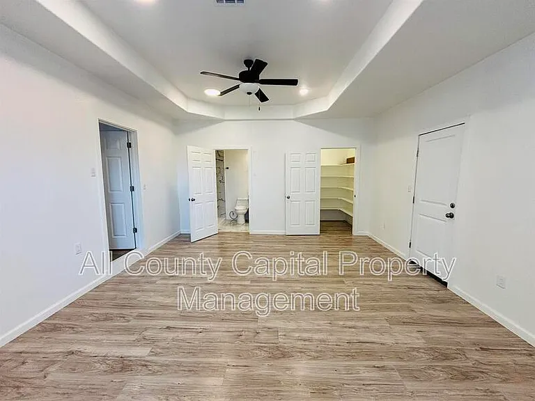 13725 Knights Branch Dr — Photo 7
