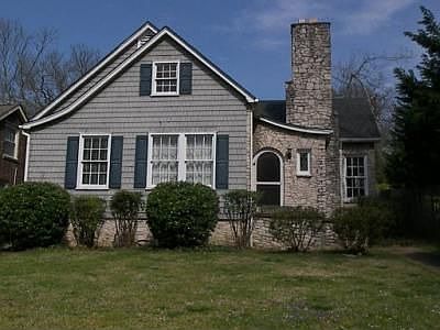 3rd image of 3207 Fountain Park Blvd