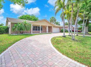 1762 NW 82nd Ave, Pompano Beach, FL 33071