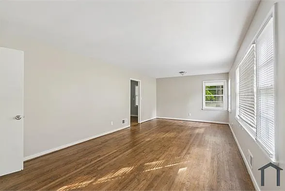2616 Wood Dr NE — Photo 13