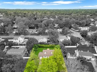 14 Byre Pl, Commack, NY 11725