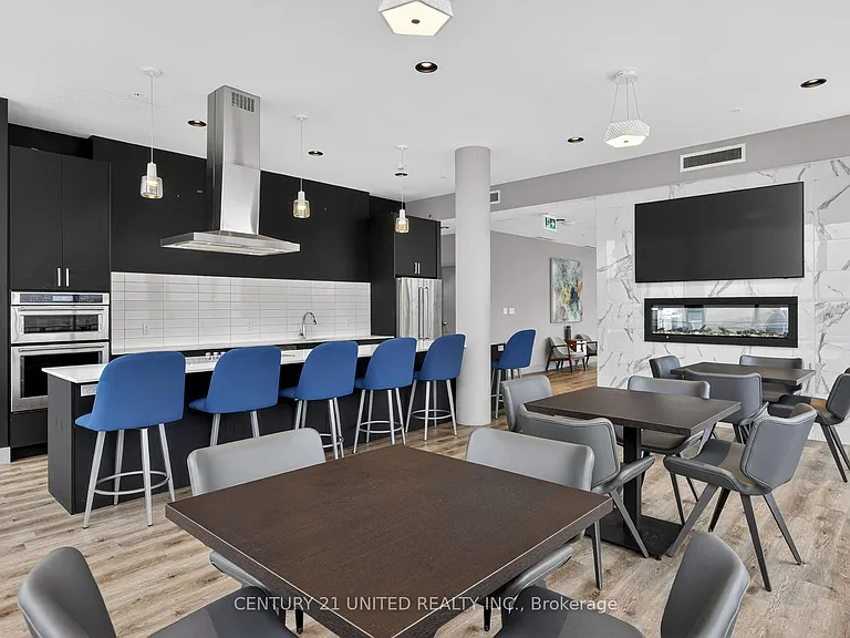 475 George St N #201 — Photo 21