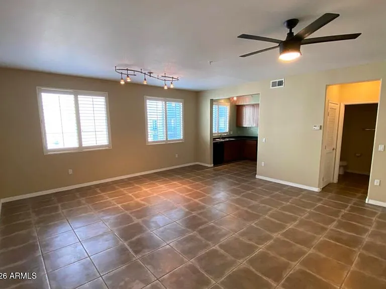 615 E Portland St #225 — Photo 8