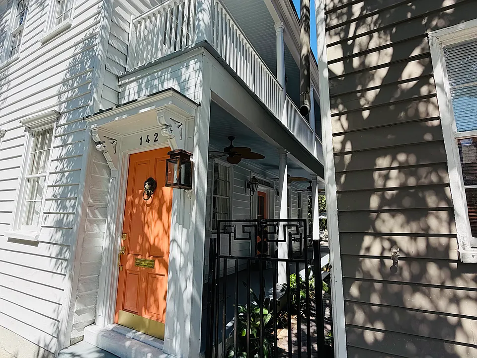142 Coming St