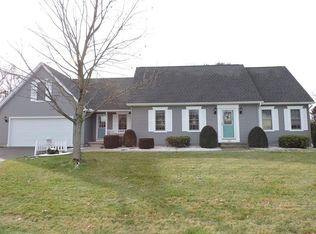 160 Wedgewood Dr, Ludlow, MA 01056