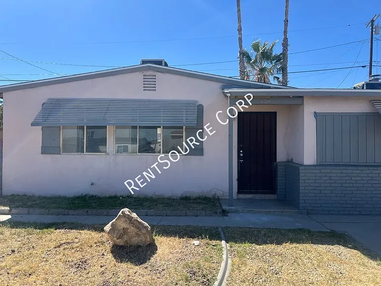 650 S Muriel Dr — Photo 2